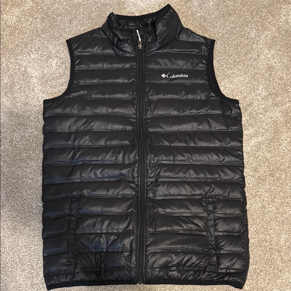 Women’s Large Columbia Black Puffer Vest